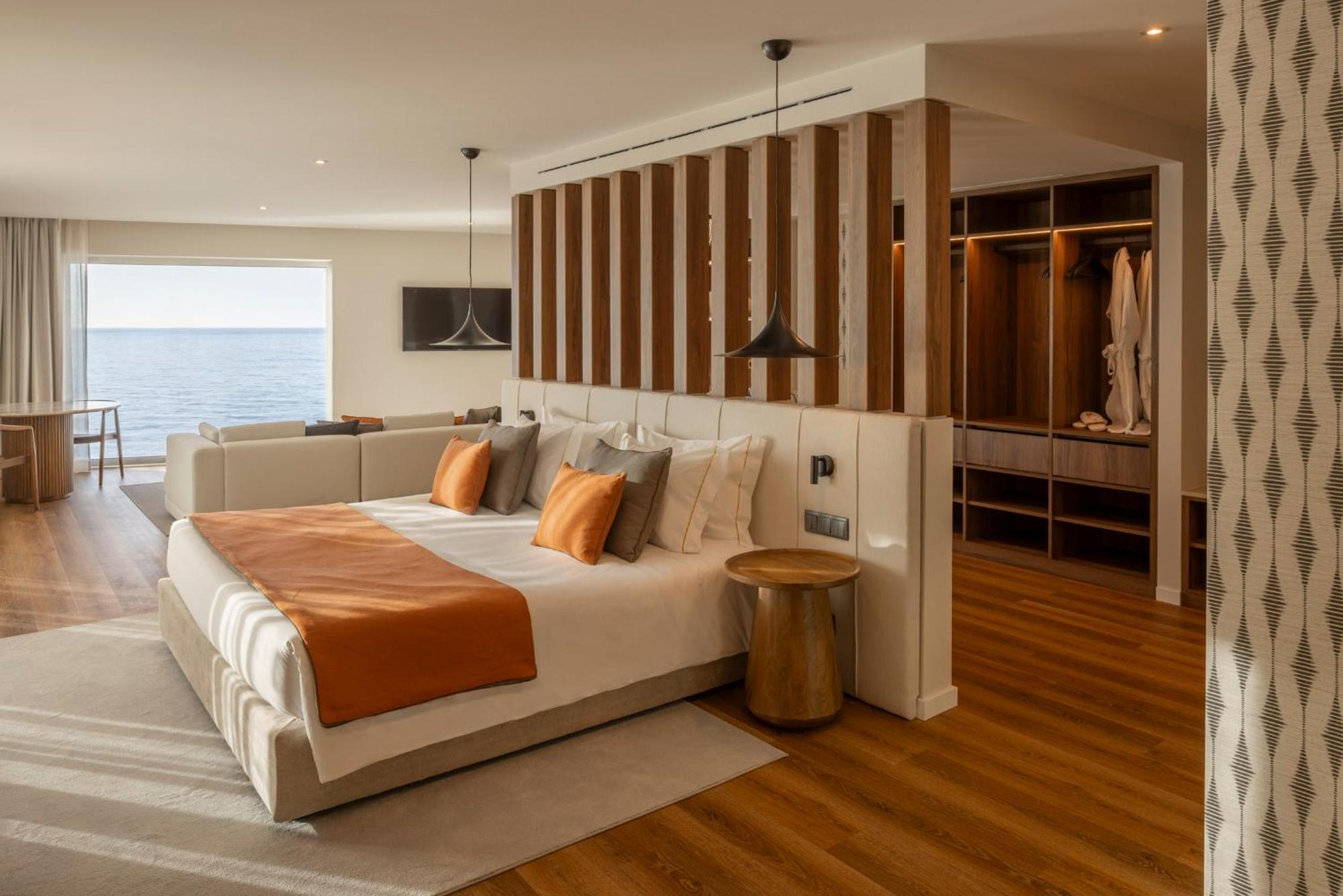 Master Suite,1722895880:JPEG